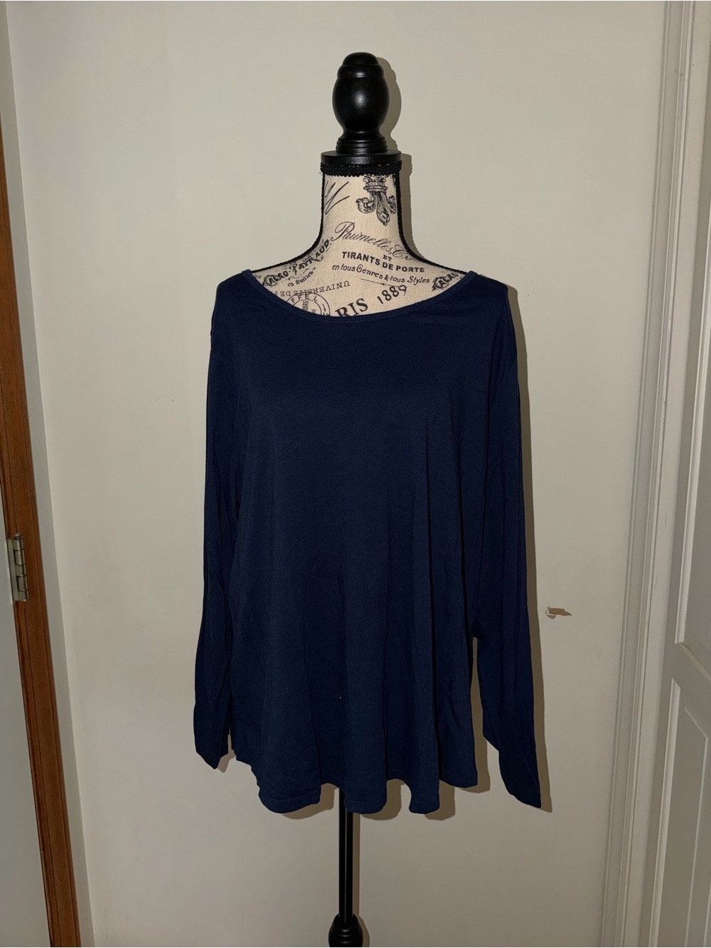 ✨5/$30✨ Women's Navy Long-Sleeve Boatneck Top